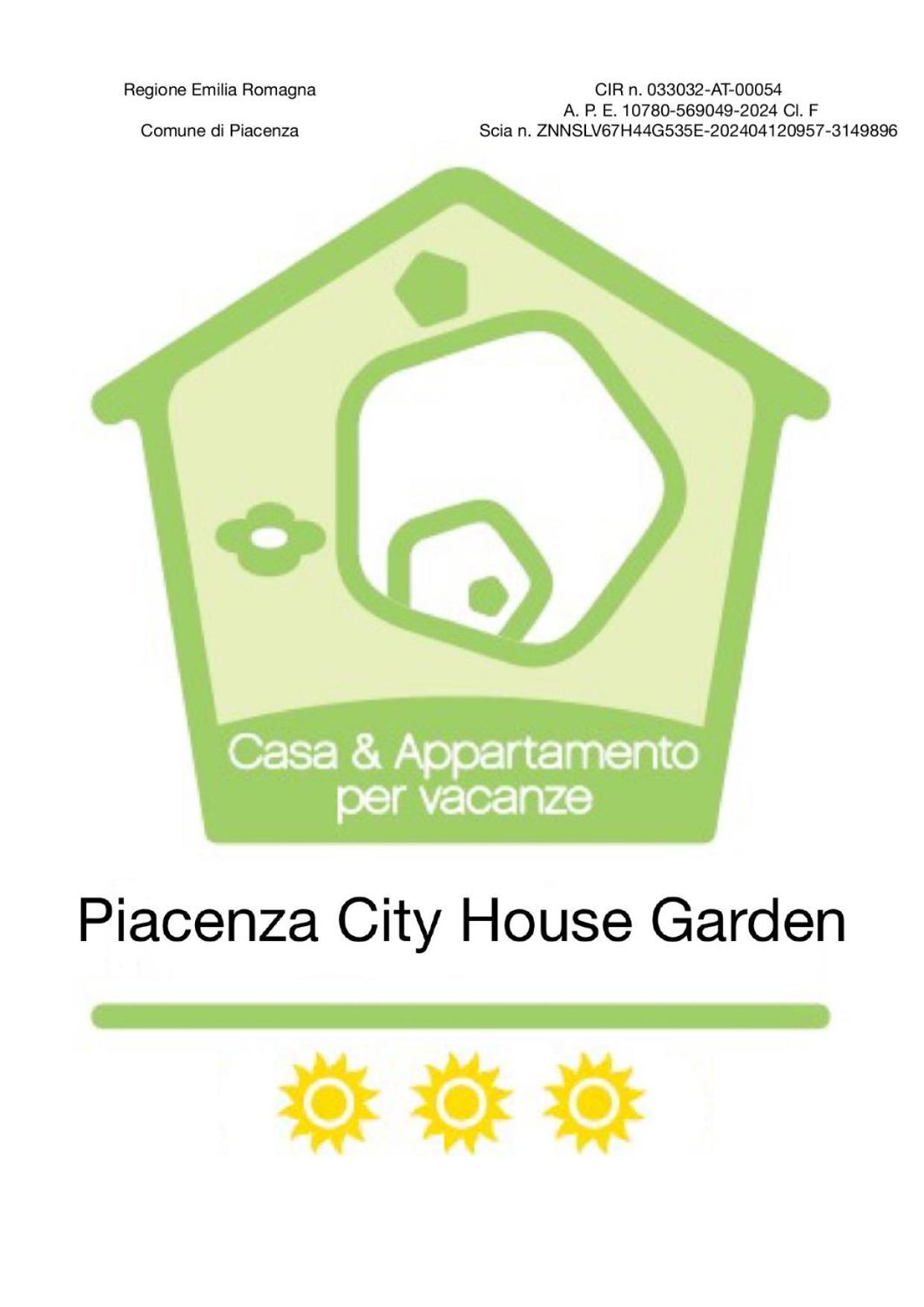 Apartamento Piacenza City House Garden Exterior foto